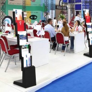 Stand/Suport zig zag pliabil , pentru expunere brosuri, pliante, reviste, cu 5 buzunare metalice, format A4 , negru.